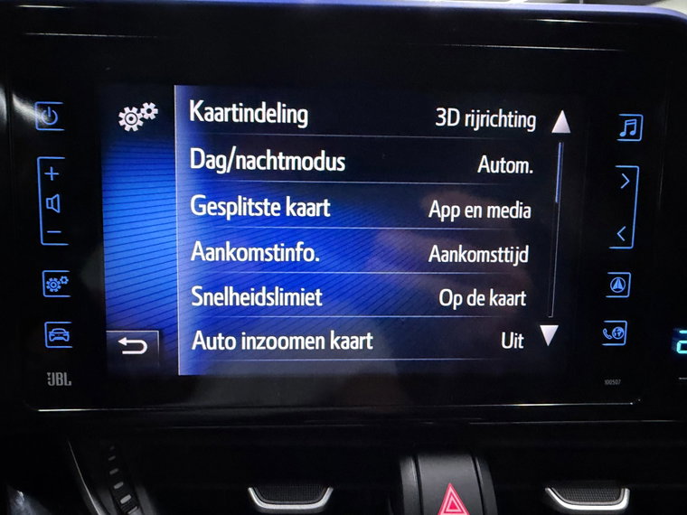Vehicle Image 32