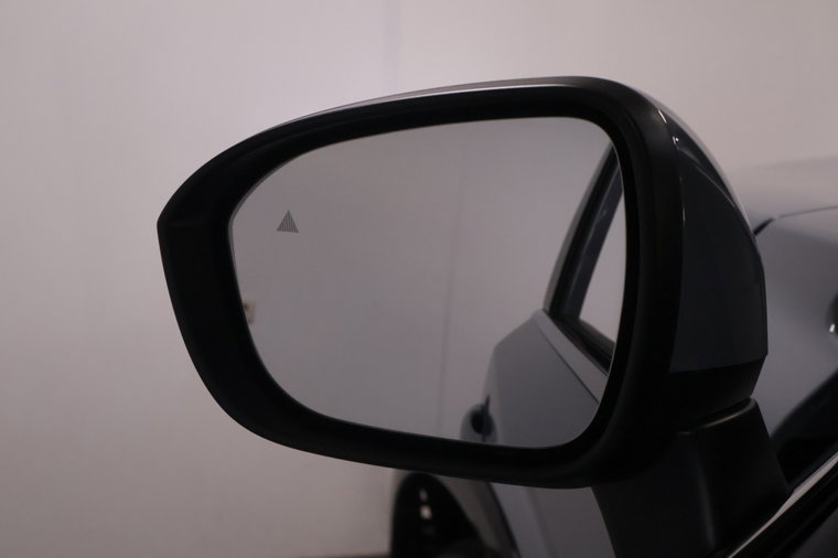 Vehicle Image 38