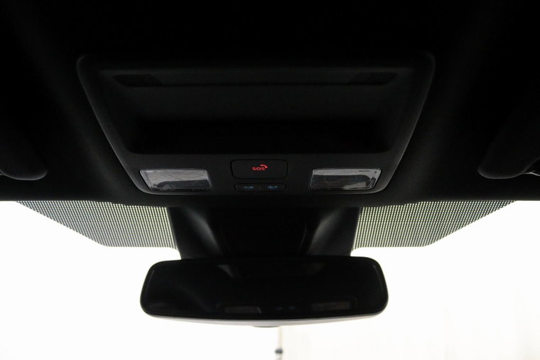Vehicle Image 23