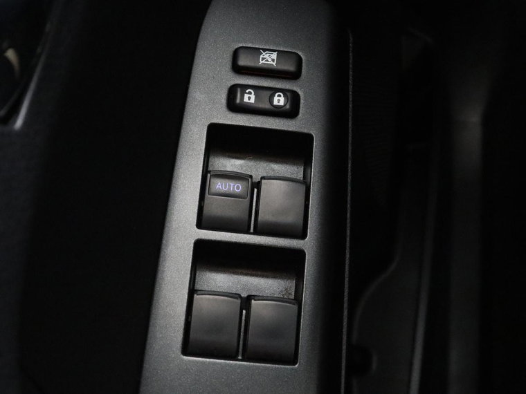 Vehicle Image 29