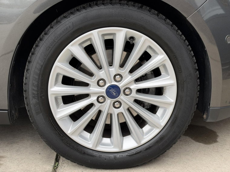 Vehicle Image 30