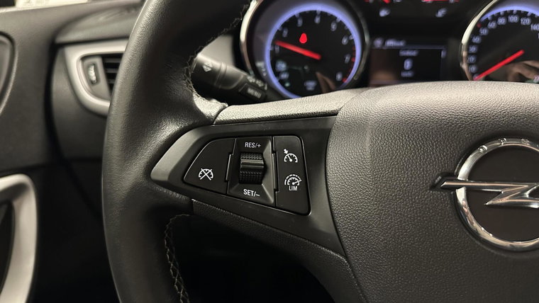 Vehicle Image 28