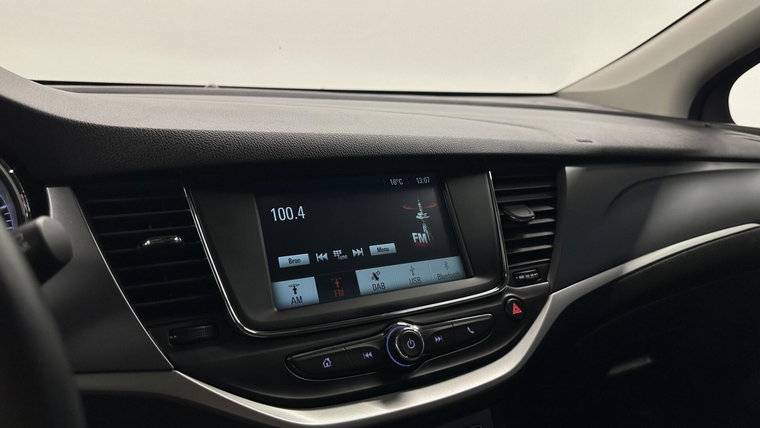 Vehicle Image 35