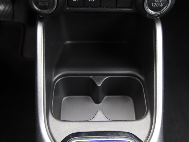Vehicle Image 28