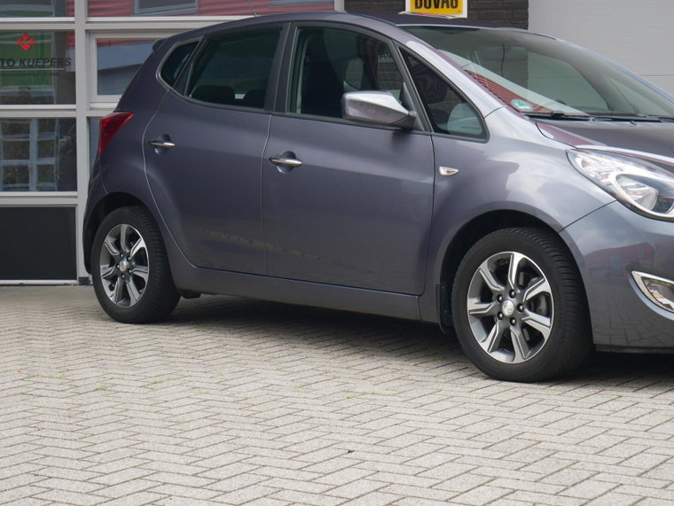 Vehicle Image 28