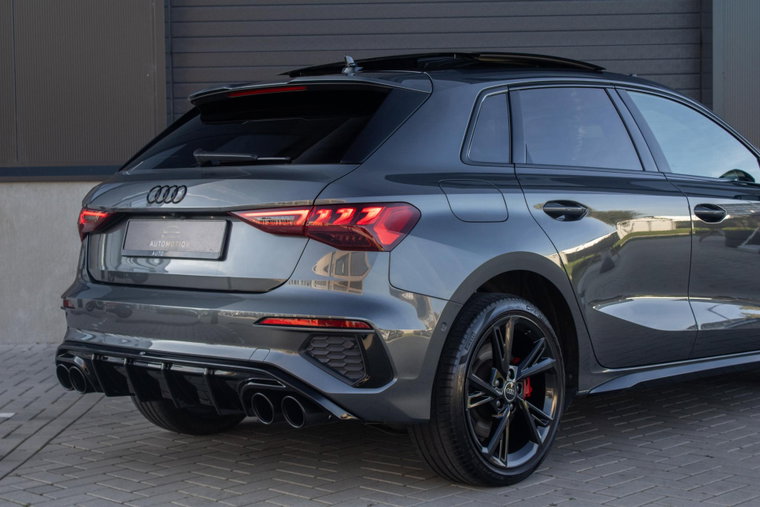 Vehicle Image 37