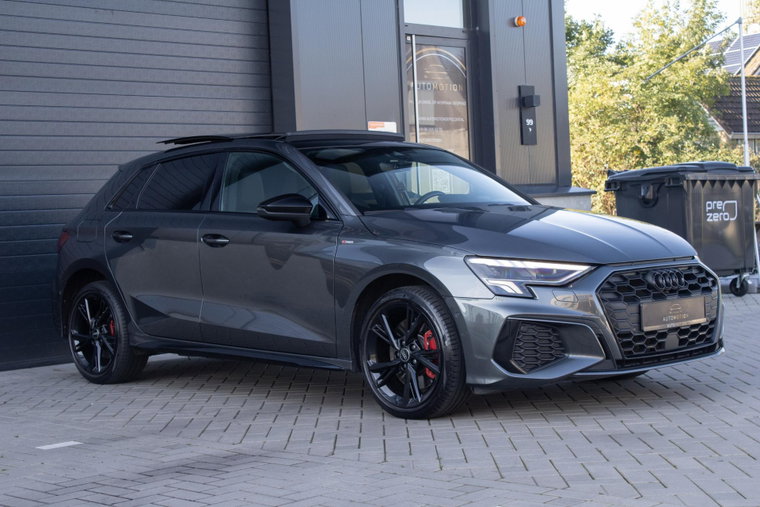 Vehicle Image 40