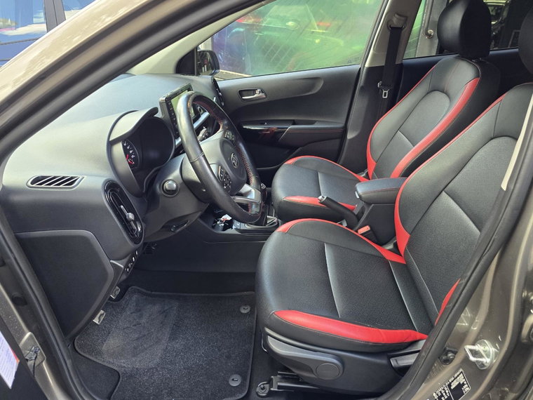 Vehicle Image 20