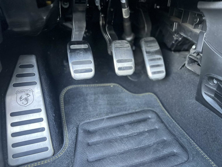 Vehicle Image 24