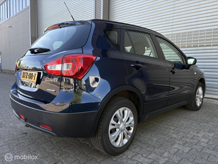 Vehicle Image 12