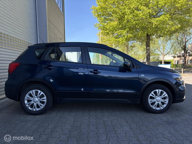 Vehicle Image 11