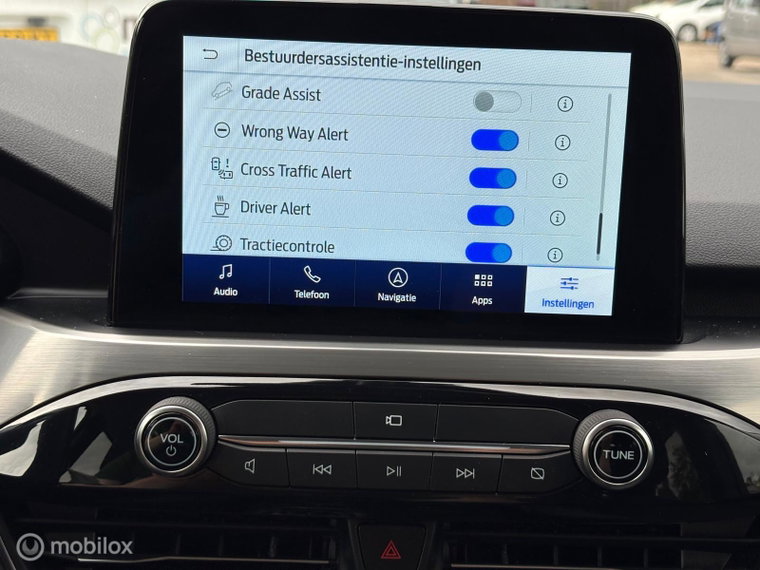 Vehicle Image 35