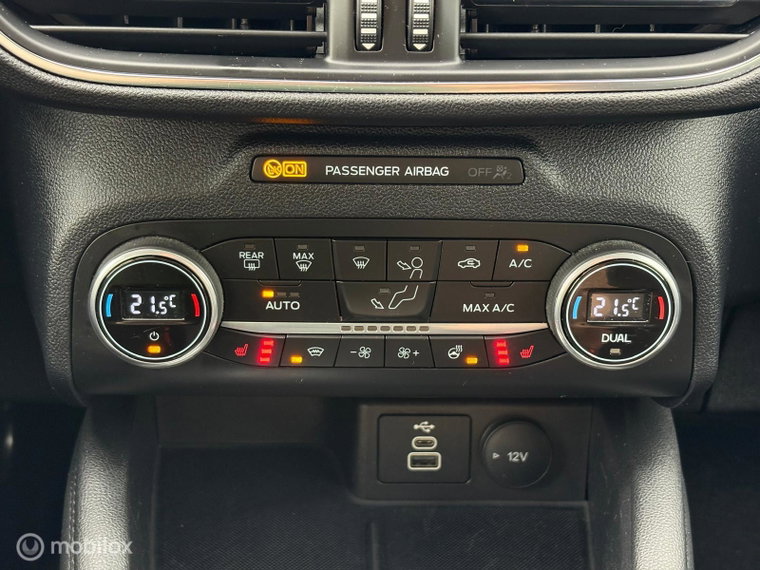 Vehicle Image 40