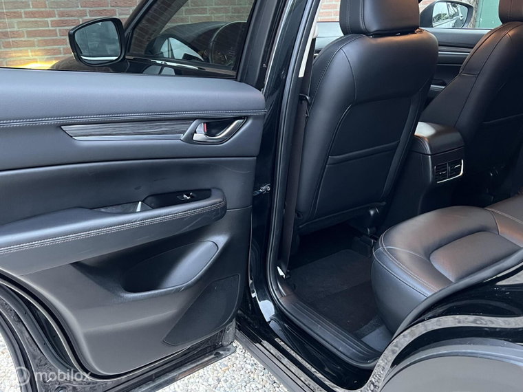 Vehicle Image 38