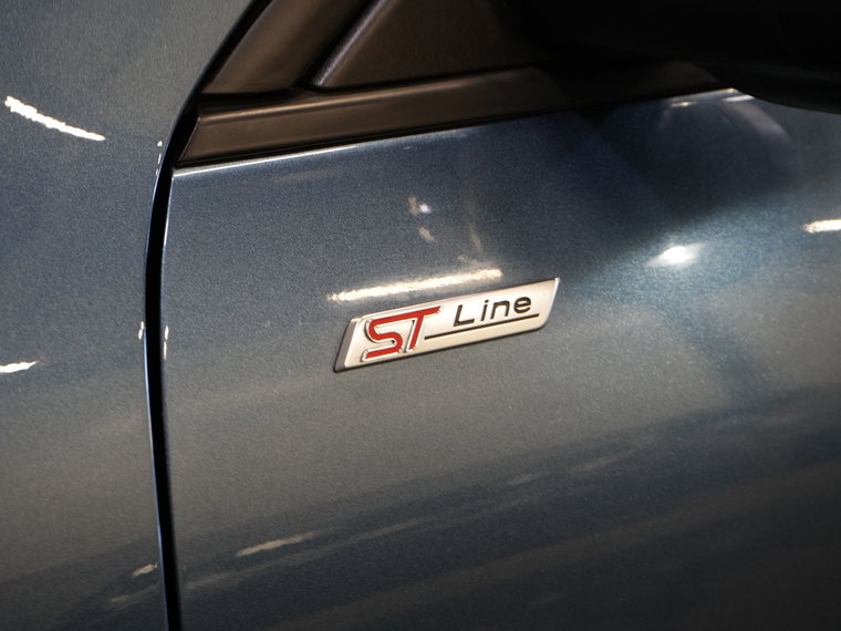 Vehicle Image 33