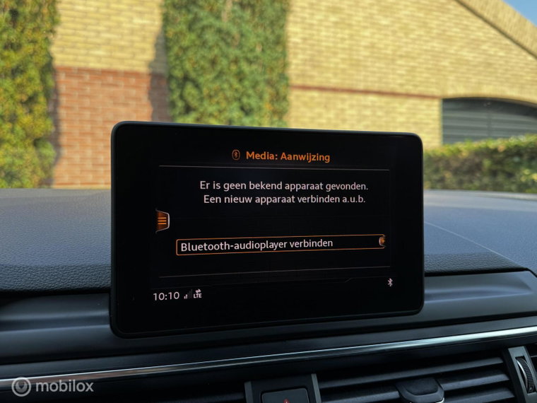 Vehicle Image 28