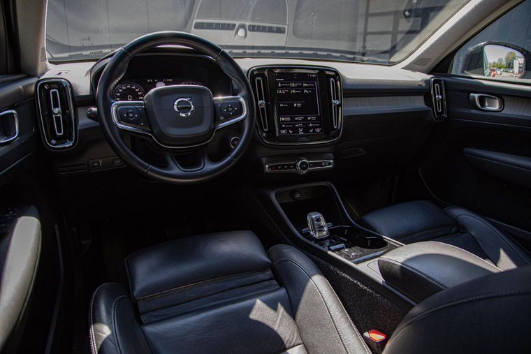 Vehicle Image 11