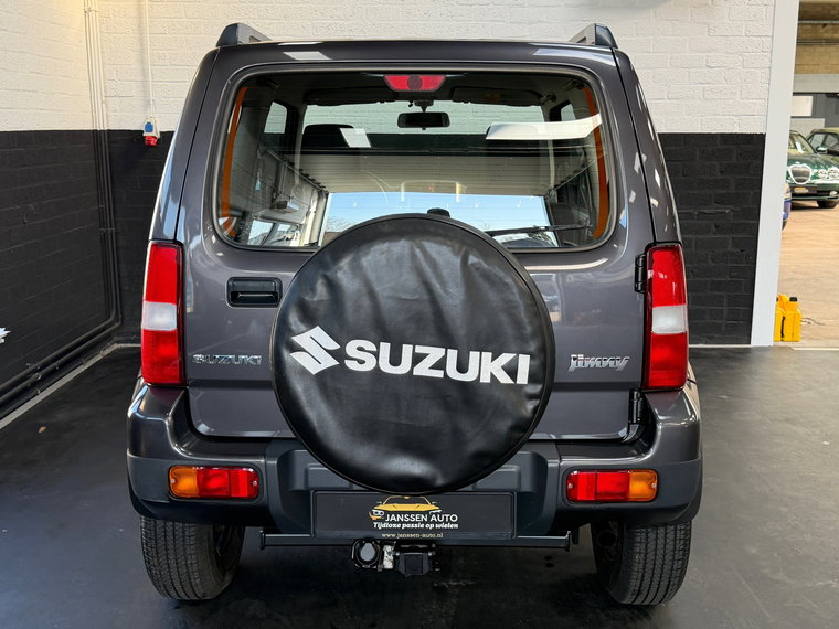 Vehicle Image 17