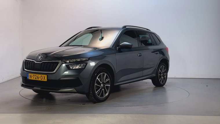 Vehicle Image 8