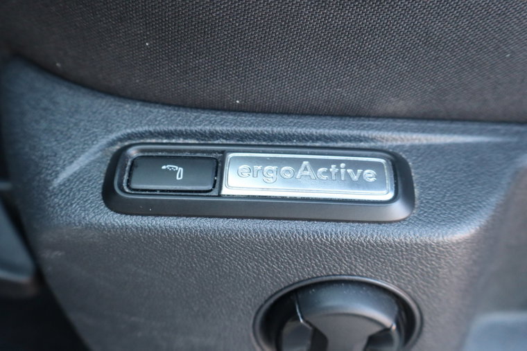 Vehicle Image 27