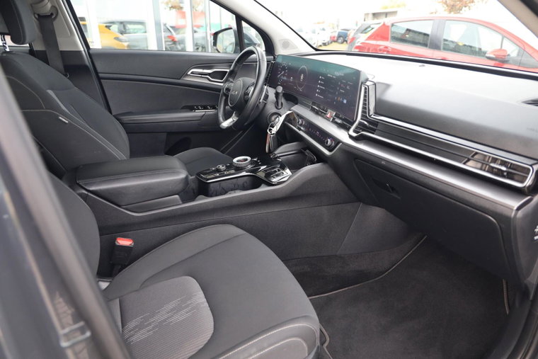 Vehicle Image 21
