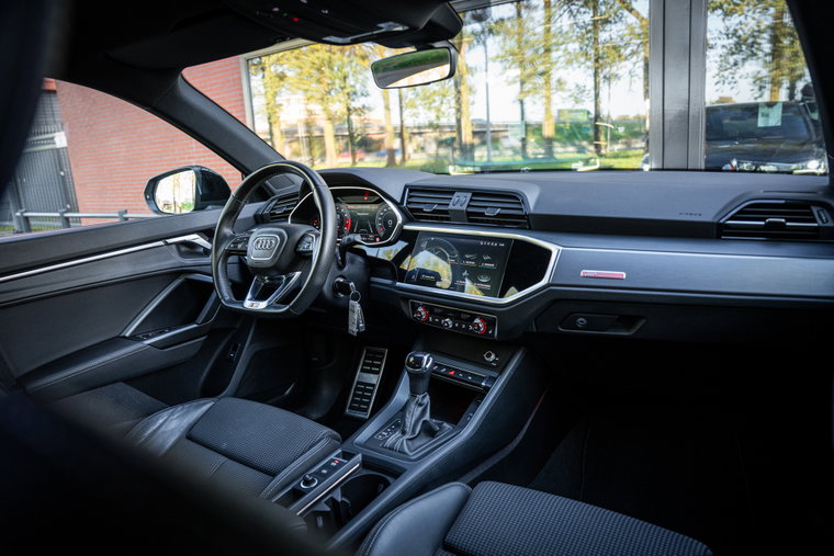 Vehicle Image 37