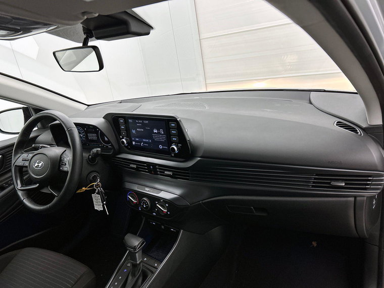 Vehicle Image 20