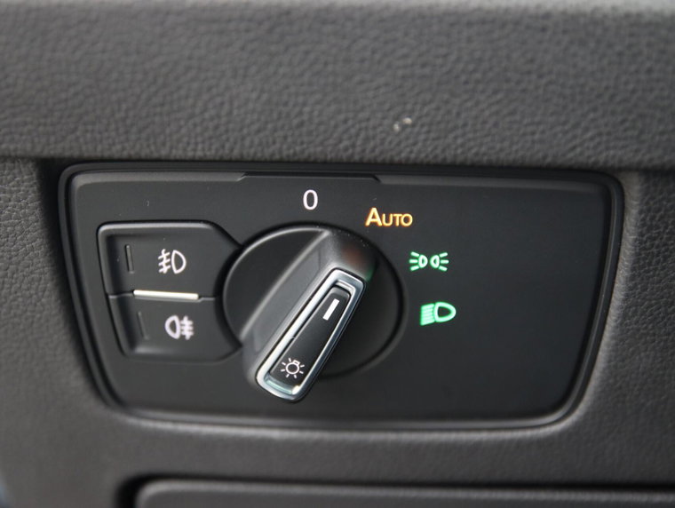 Vehicle Image 37