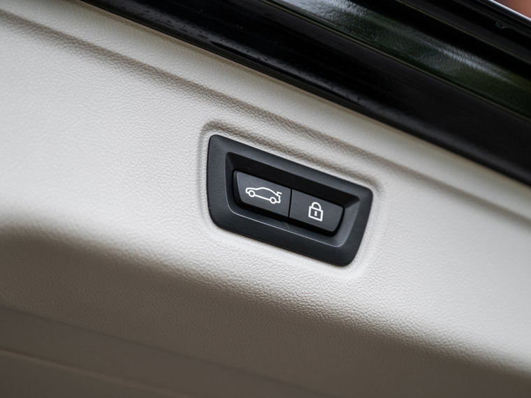 Vehicle Image 37