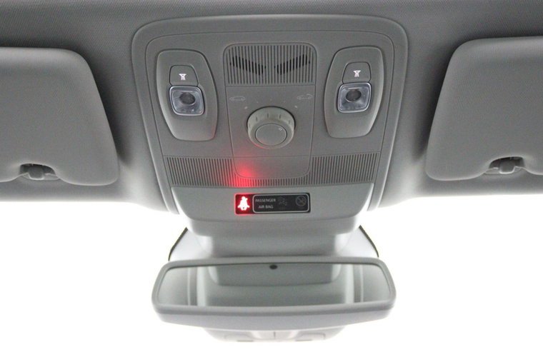 Vehicle Image 24