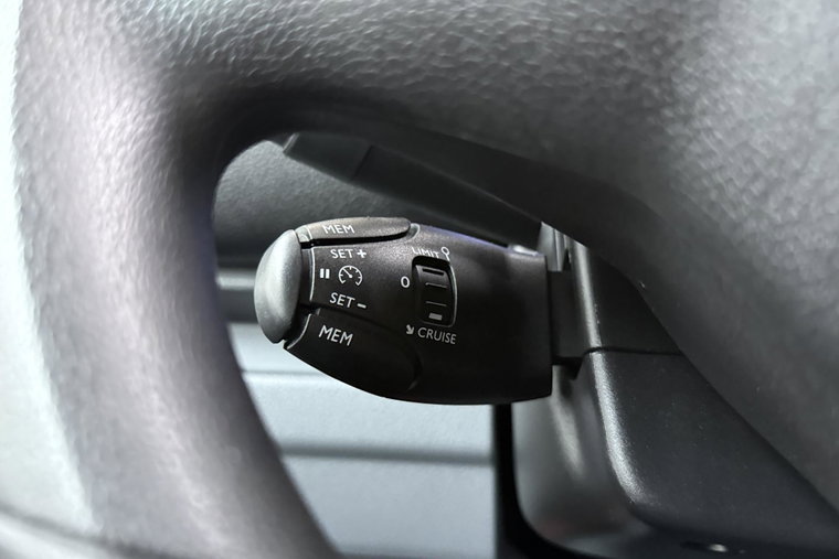 Vehicle Image 24