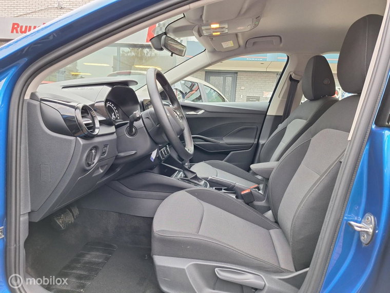 Vehicle Image 17