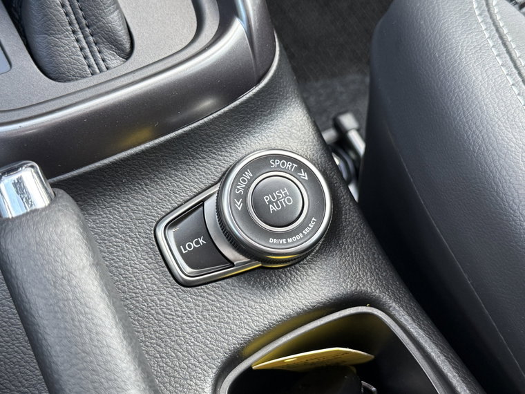 Vehicle Image 26