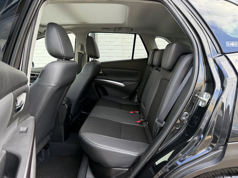 Vehicle Image 30