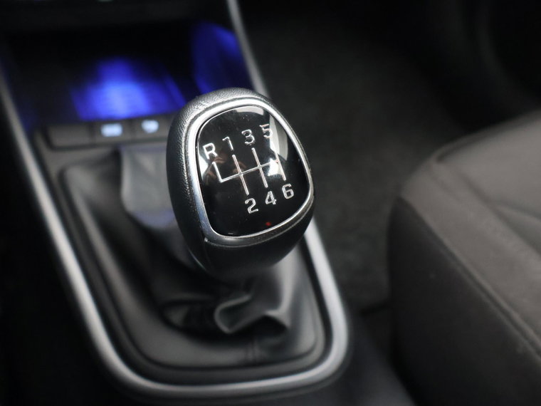 Vehicle Image 40