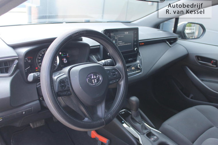 Vehicle Image 10