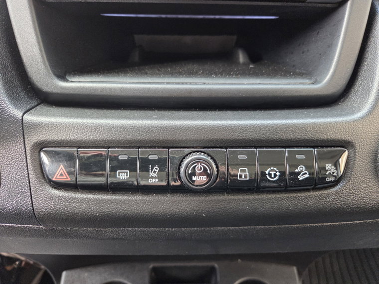 Vehicle Image 26