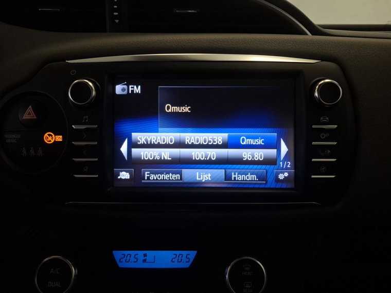 Vehicle Image 19