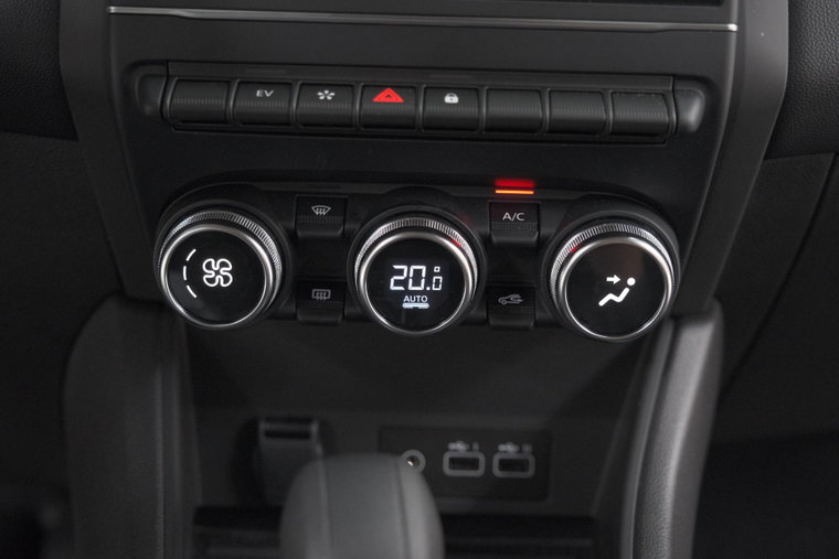 Vehicle Image 42
