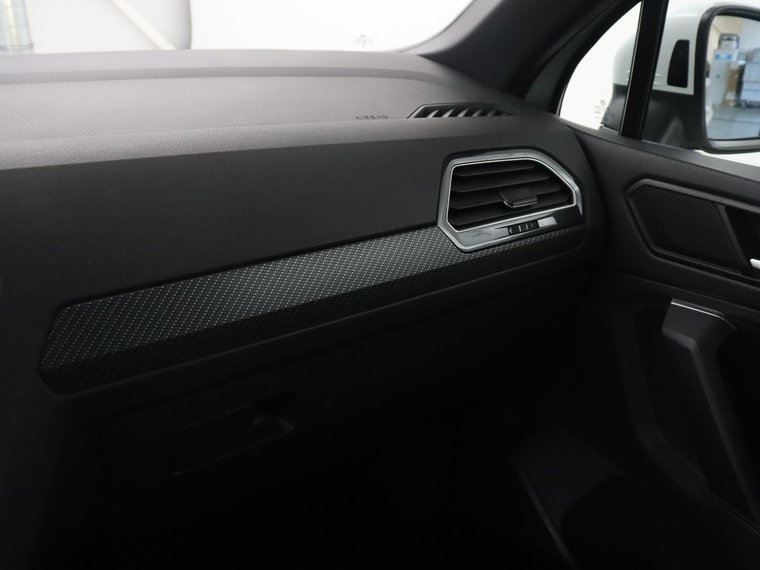 Vehicle Image 29