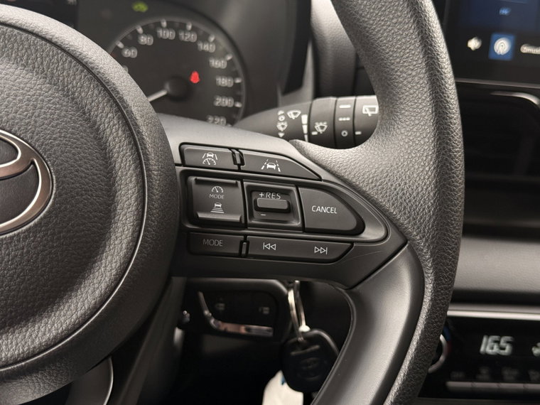 Vehicle Image 23