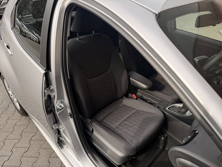 Vehicle Image 36