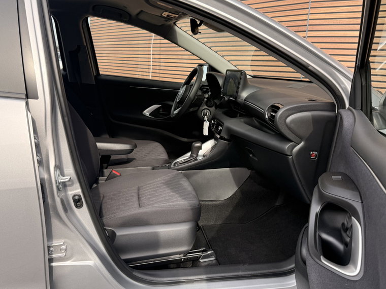 Vehicle Image 37