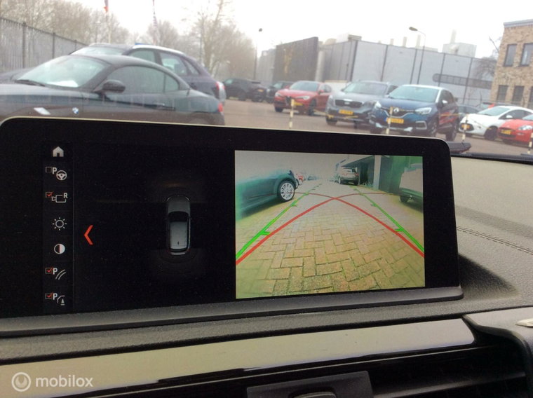 Vehicle Image 35