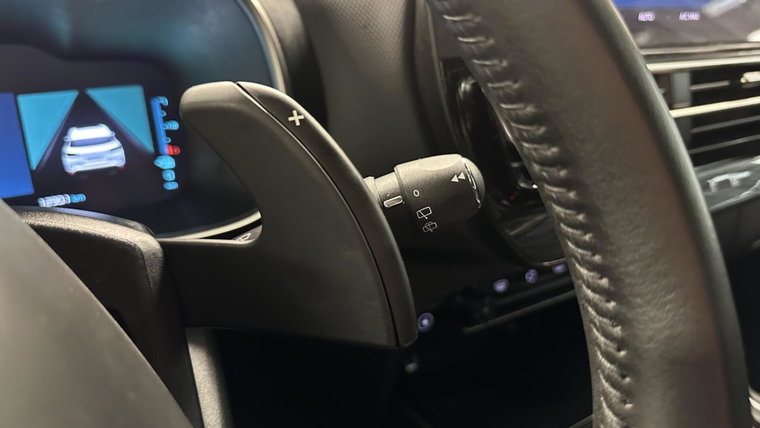Vehicle Image 35