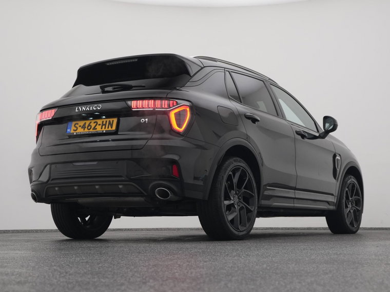 Vehicle Image 16