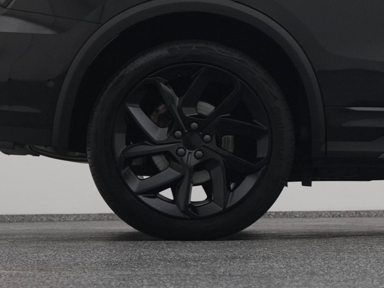 Vehicle Image 41