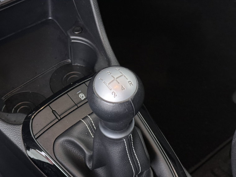 Vehicle Image 32