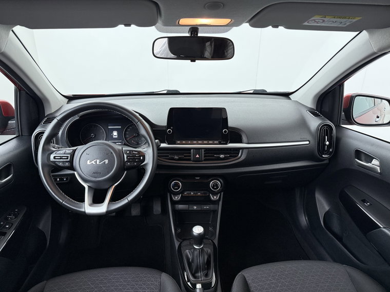 Vehicle Image 37