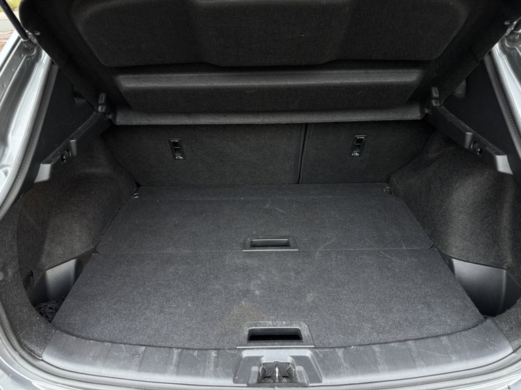 Vehicle Image 23